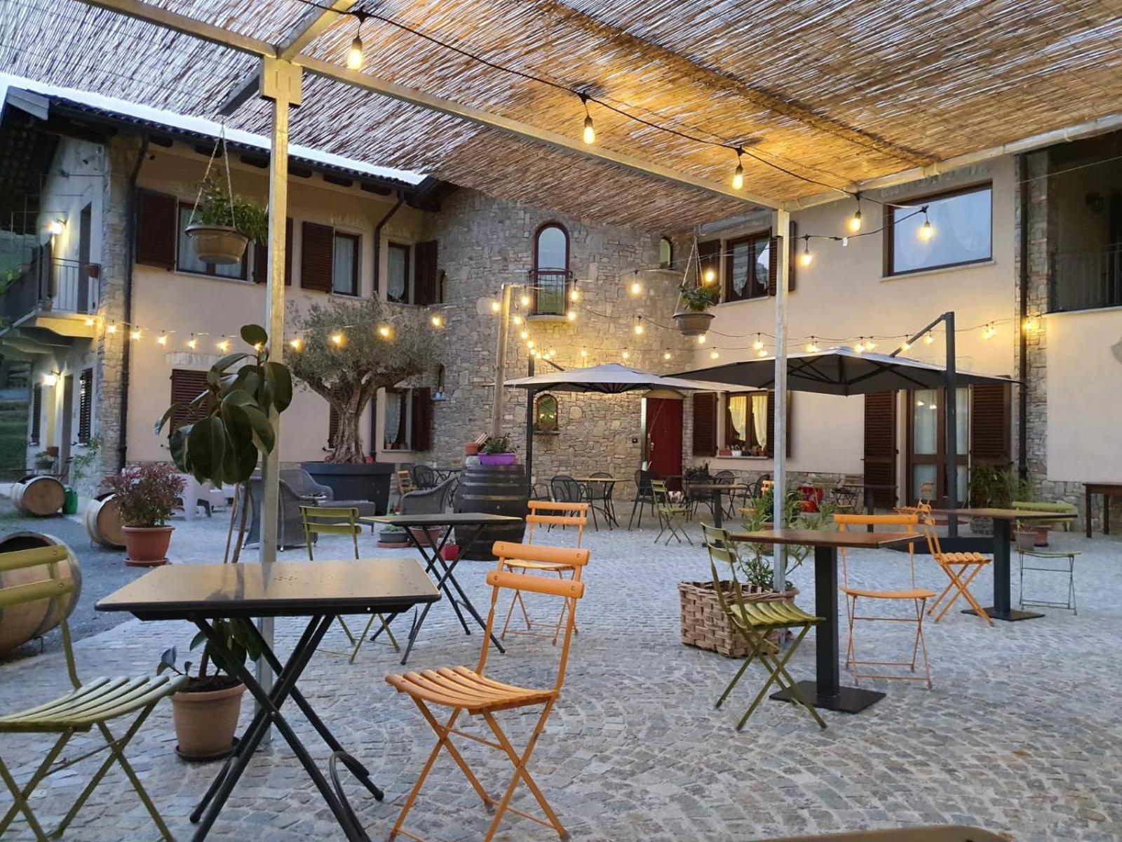 Agriturismo Cascina L'Arche Santo Stefano Belbo Eksteriør billede