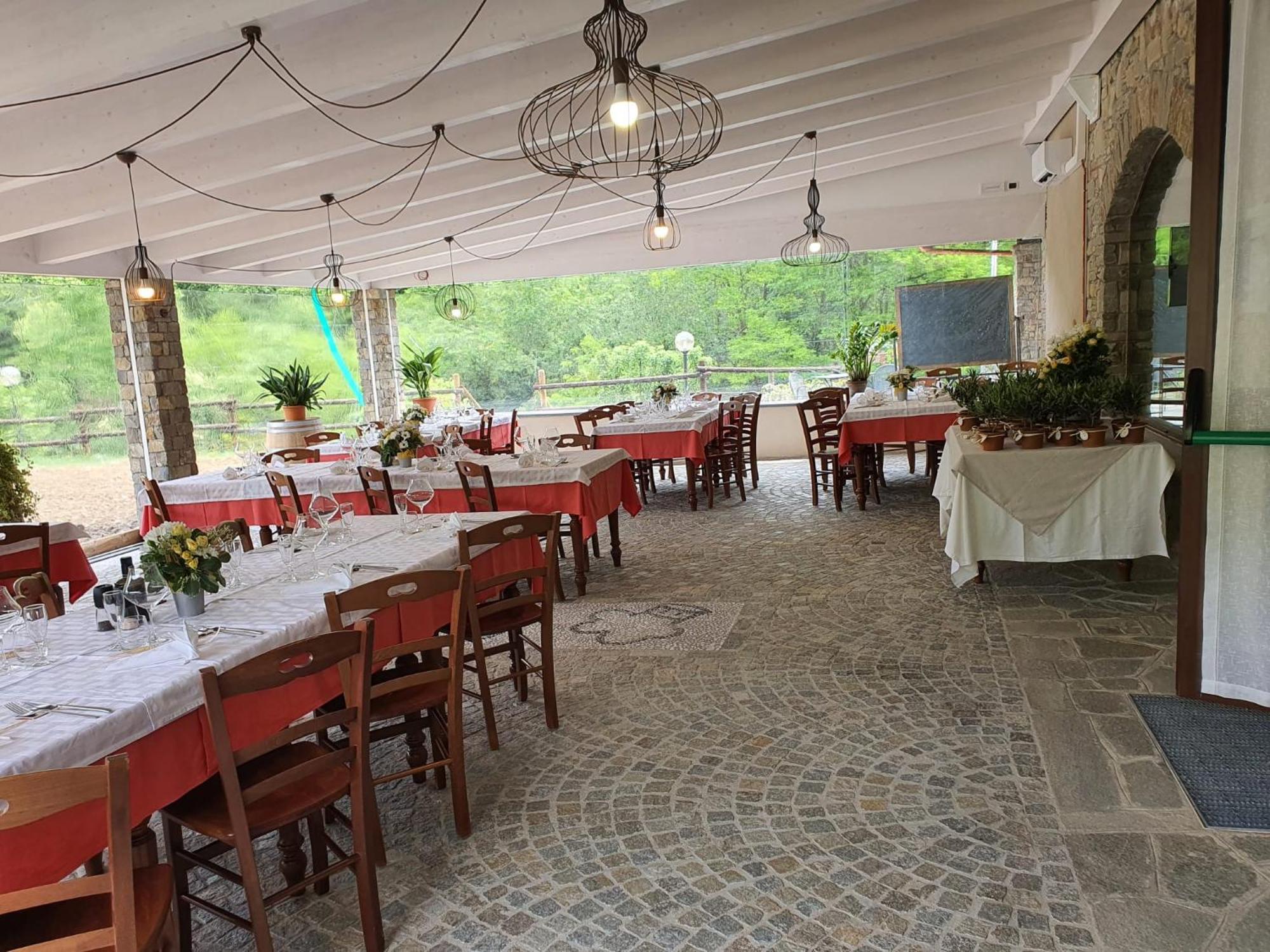 Agriturismo Cascina L'Arche Santo Stefano Belbo Eksteriør billede